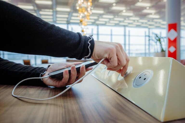 Travel Smart: TSA Warns Travelers About Airport Cyber Risks